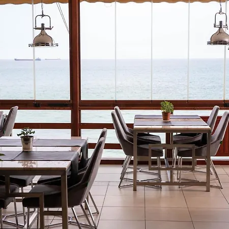 Antik Hotel 3*