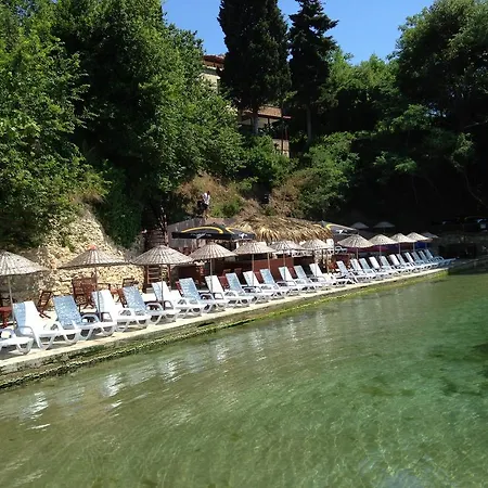 Antik Hotel 3*